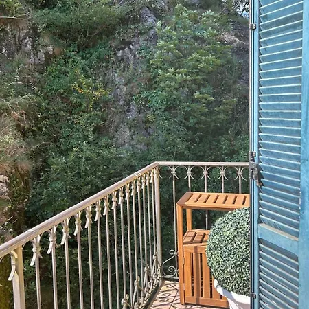 Chateaux Verte La Vetusta Di 90 Mq Isola di Fondra